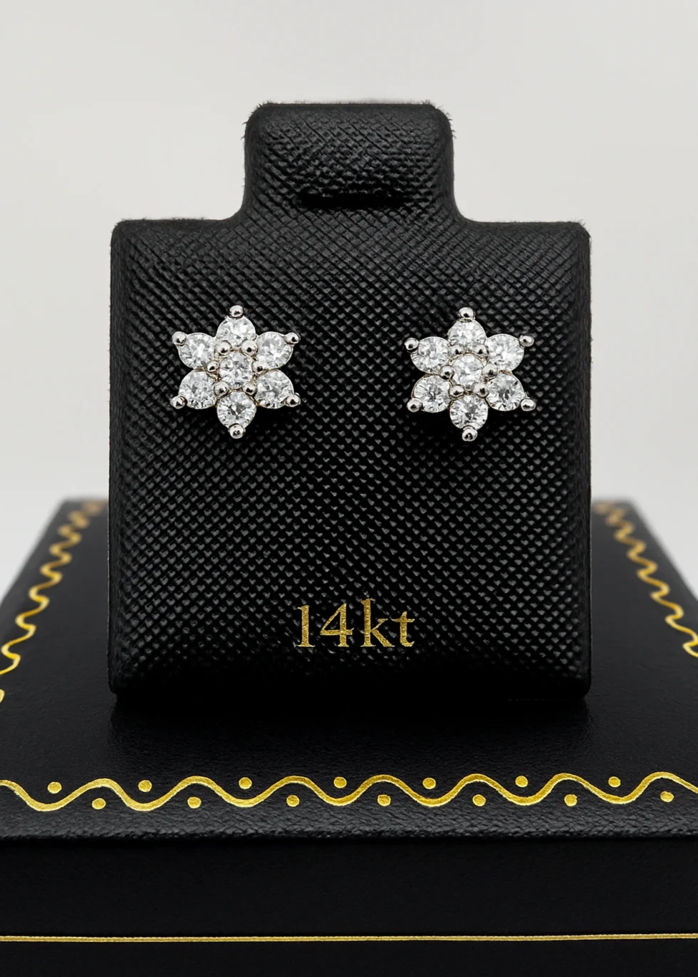 14k white gold diamond stud earrings floral design